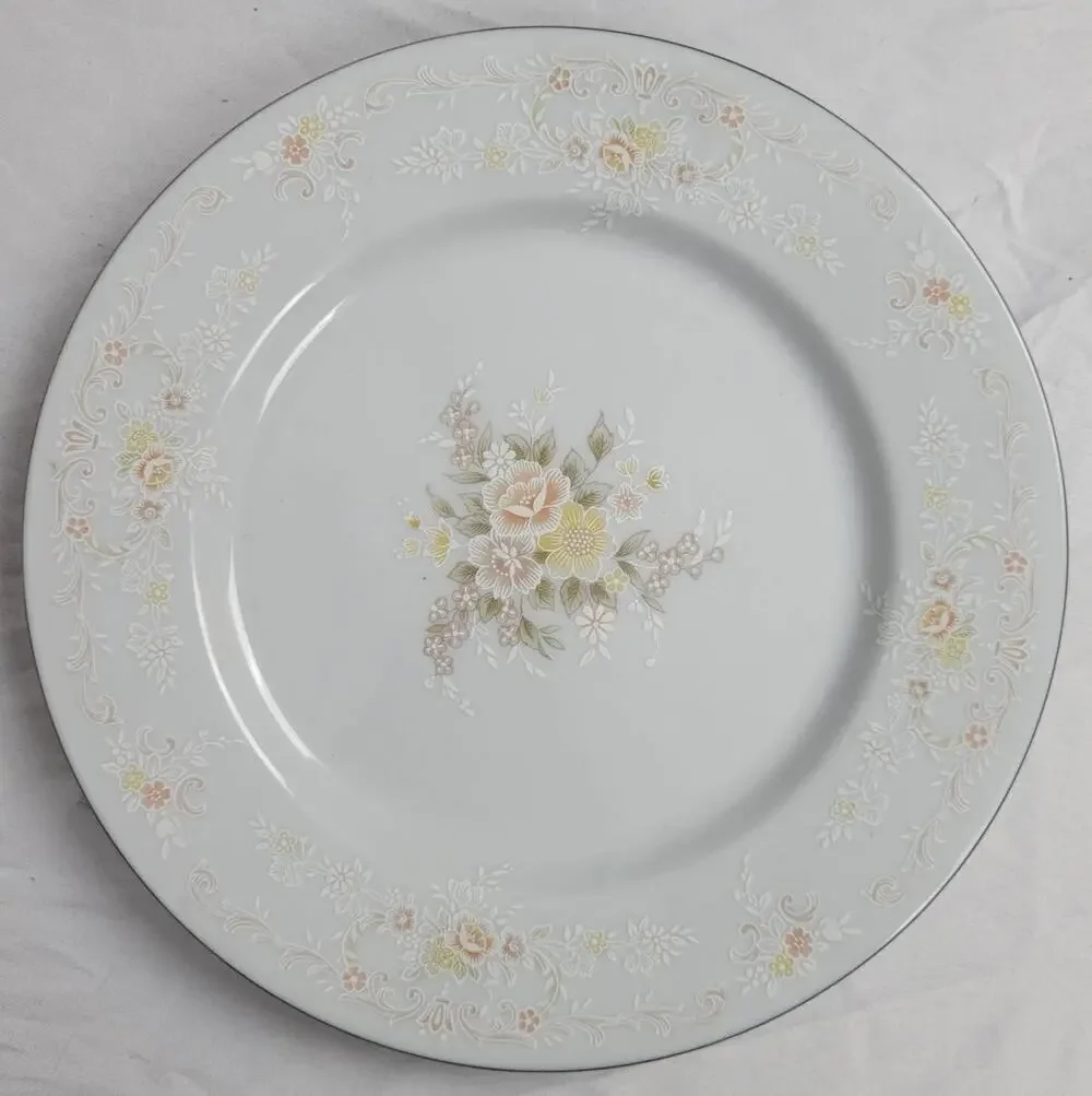 Crescent Fine China Jie Pai Dessert Plate Painted Golden Flowers and Accents